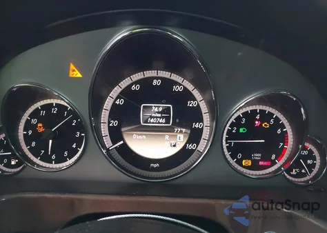 2012 Mercedes-Benz E 350 z USA, uszkodzony, nr VIN WDDHF5KB6CA571834